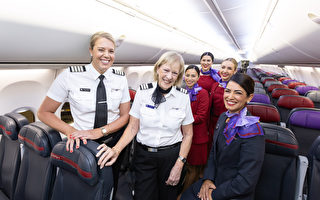 庆祝三八妇女节 航空公司推出女员工航班