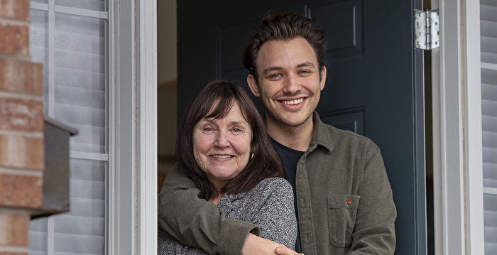 "The Last Repair Shop" Director Proud Fu Wins Second Oscar for Best