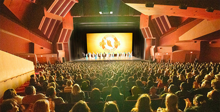 Shen Yun’s Sold Out Audience in Orange County, California Brings Hope and Chinese Pride | Divine Culture | Orange County Performing Arts Center in Costa Mesa