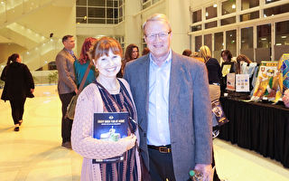 觀神韻 作家:回家想去了解什麼是「大法」