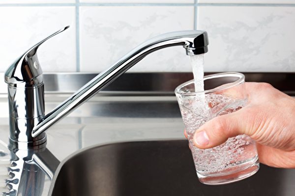 美國自來水可直接飲用嗎？CDC分析報告告訴您