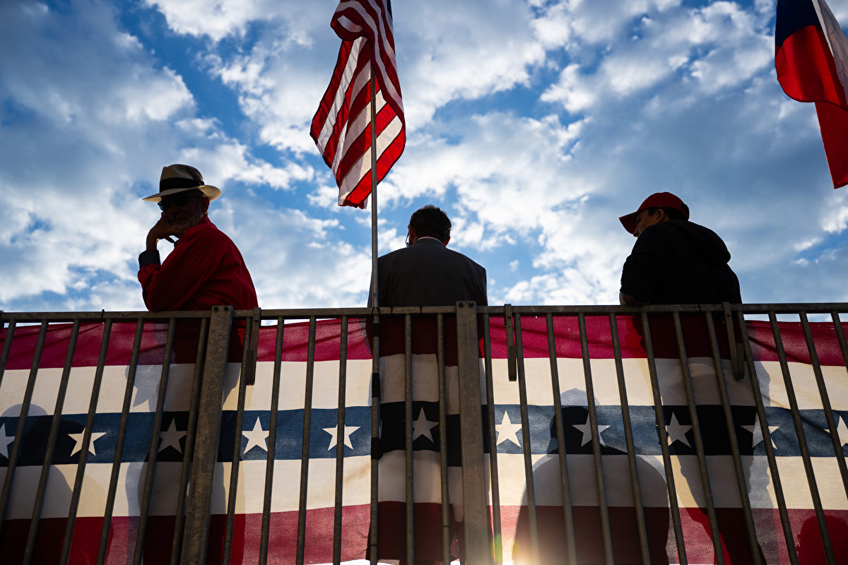 郑愚山：中国版“德州掀内战”的美国内幕| 德州州长| 阿博特| 川普| 大纪元, image size:1200x800