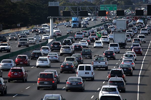 加州擬以行駛里程稅取代汽油稅