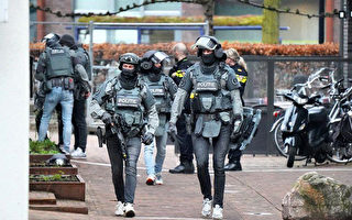 组图：荷兰发生人质劫持事件 嫌犯就擒