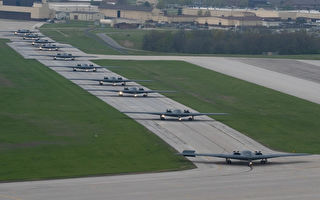 組圖：震撼 美軍12架B-2轟炸機「大象漫步」