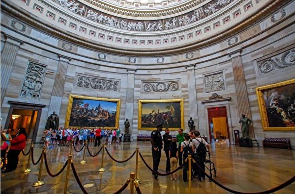 華盛頓國會大廈圓形大廳的飾帶藝術