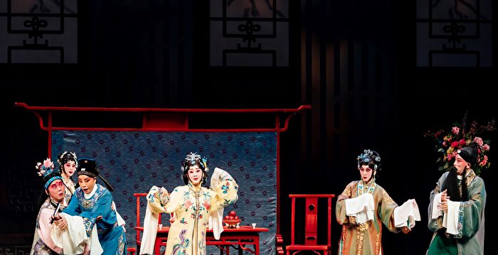 20 Years of Guoguang Theater Company’s “Wang Xifeng Trouble in Ningguo Mansion”: A Timeless Classic