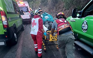 墨西哥發生重大車禍 巴士翻覆致18死32傷