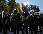 警力聚集加大LA分校 與反猶示威者對峙