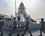 印度军舰抵达新加坡将在南海进行作战部署
