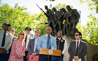 紐約市長自掏腰包五千元 懸賞抓捕紀念碑破壞者