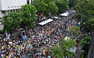 組圖：全台串聯抗議擴權法案 立法院外人數超3萬