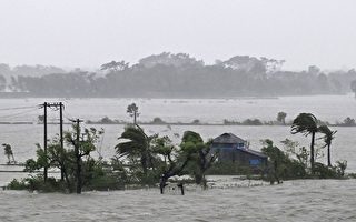 强烈气旋袭印度和孟加拉国 至少16死