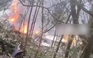 一架載3人直升機在江西凰崗鎮墜落起火 有傷亡
