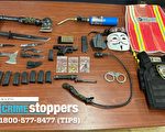 警方拦截王后区“幽灵车” 发现内藏大量武器与威胁信