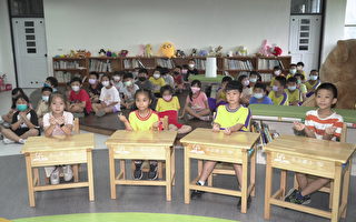 宜蘭縣中小學新式課桌椅汰換移撥啟用