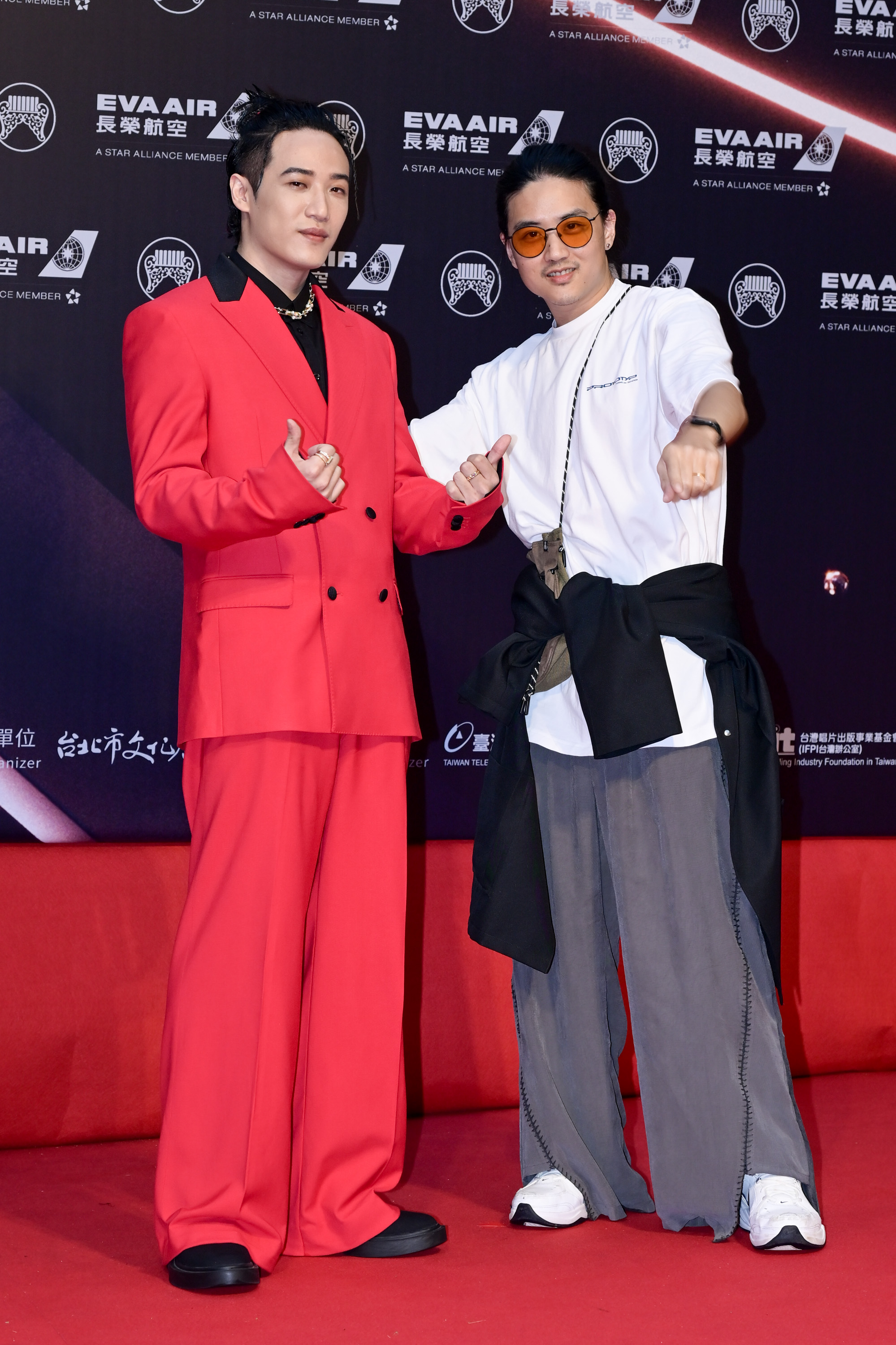 2024年6月29日，《第35屆金曲獎頒獎典禮》星光大道在台北小巨蛋舉行。圖為熊仔。（宋碧龍／大紀元）