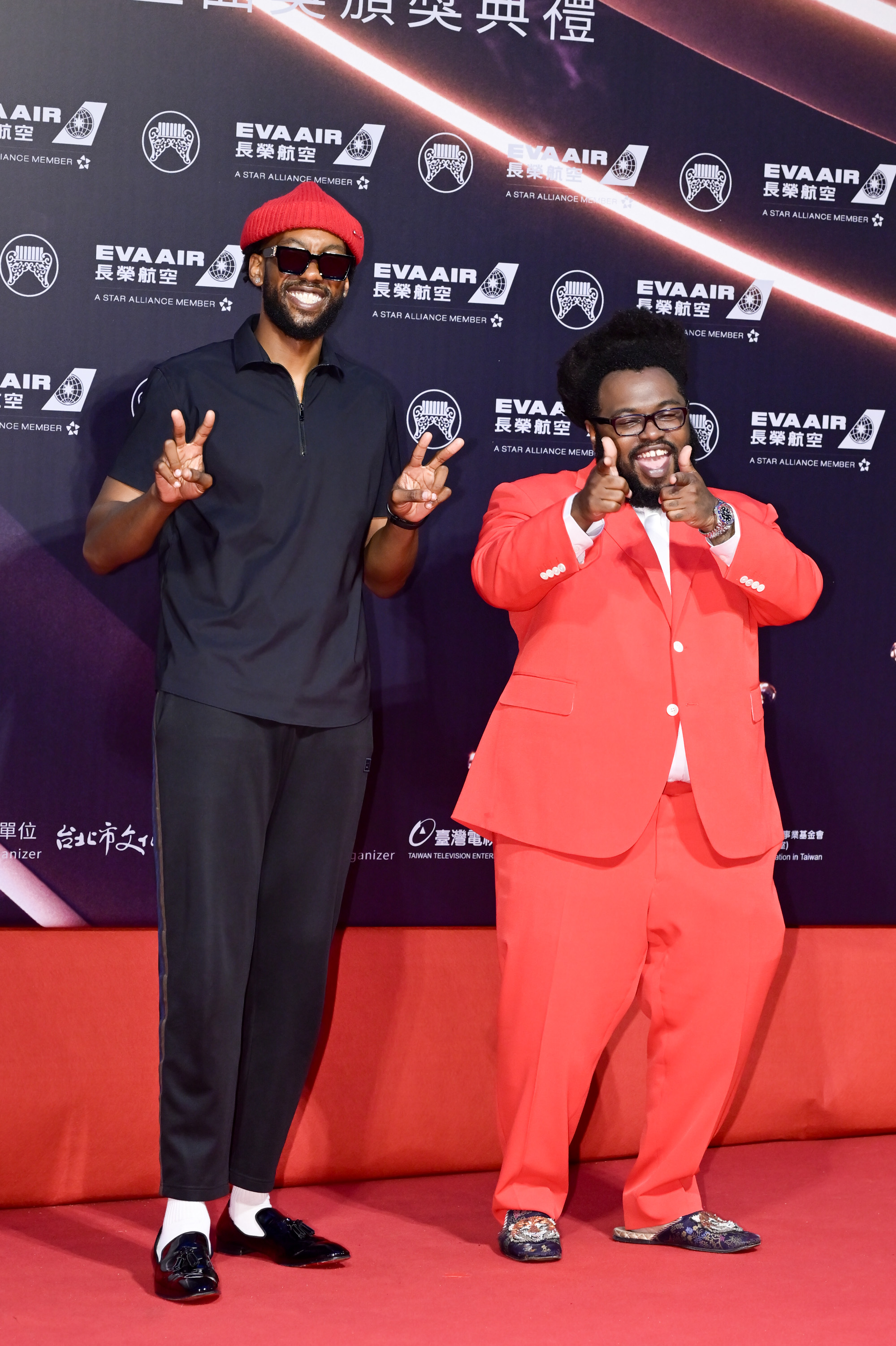 2024年6月29日，《第35屆金曲獎頒獎典禮》星光大道在台北小巨蛋舉行。圖為Ant Clemons和James FAUNTLEROYloy。（宋碧龍／大紀元）