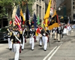 紀念歷史 曼哈頓下城遊行慶祝獨立日