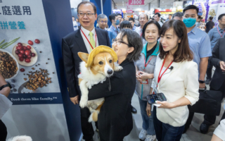 台灣3戶有1戶養寵物 蕭美琴：研擬政策發展正向寵物經濟