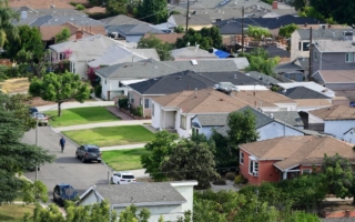 加州大城市房價比居民年均收入高10倍