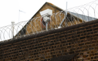 囚犯太多 英国新首相计划减少再犯罪情况