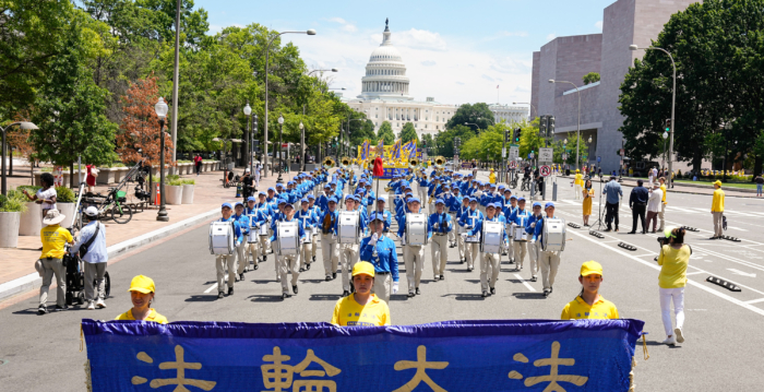 组图：反迫害25周年 法轮功华盛顿盛大游行