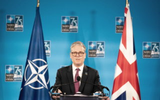 英国新首相敦促北约盟国增加国防开支