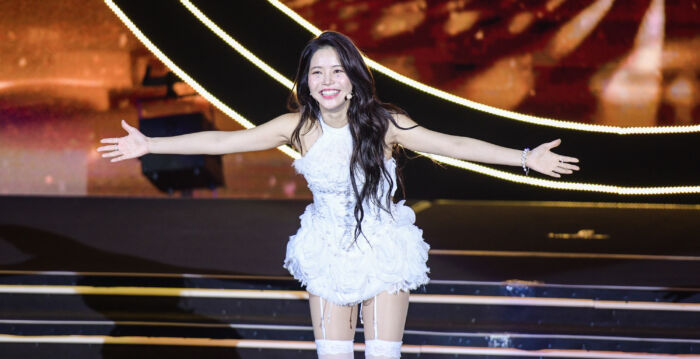 颂乐首张中文单曲夺台湾iTunes冠军 多榜获佳绩