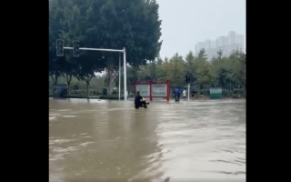 洪水影响中国南北 河南社旗遇极端特大暴雨