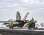 美EA-18G电战机首次空对空击杀 打击胡塞