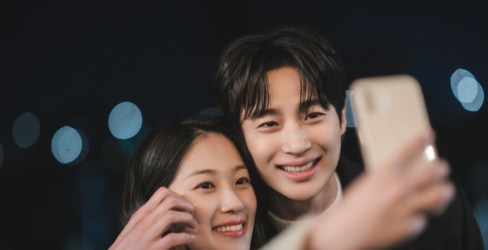 《背着善宰跑》双语登台 边佑锡金惠奫接续访台