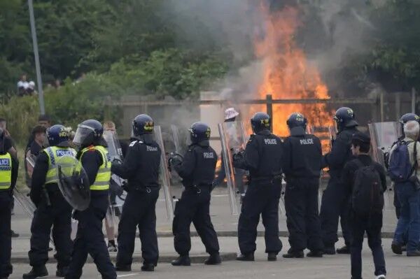 英國去年移民人數降至17.1萬人 達近年最低