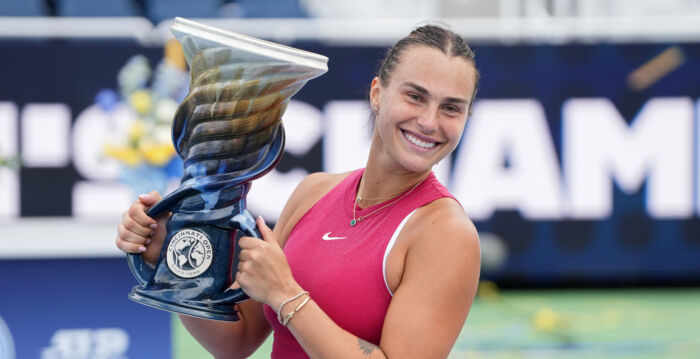 辛辛那提网球赛：萨巴伦卡捧杯 辛纳获冠军