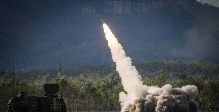 乌克兰首次承认：使用美制武器炸毁俄桥梁