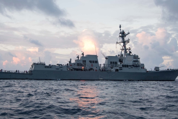 美國兩軍艦穿越台灣海峽 川普就任後首次