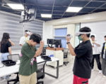嘉大资管师生懂社会责任  领学子探索机器人