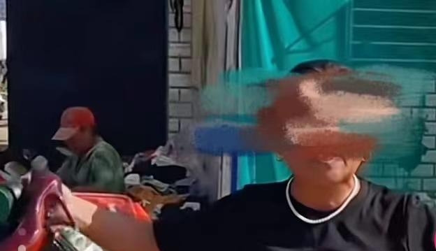 辽宁建昌洪灾捐赠物资里有高跟鞋 引发关注