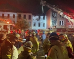 纽约市布碌崙大火延烧5间房屋 9人送医 31人无家可归