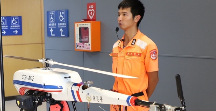 南海に敵機の来襲頻々、台湾警察官大募集 id14350356-715567-700x359.jpg