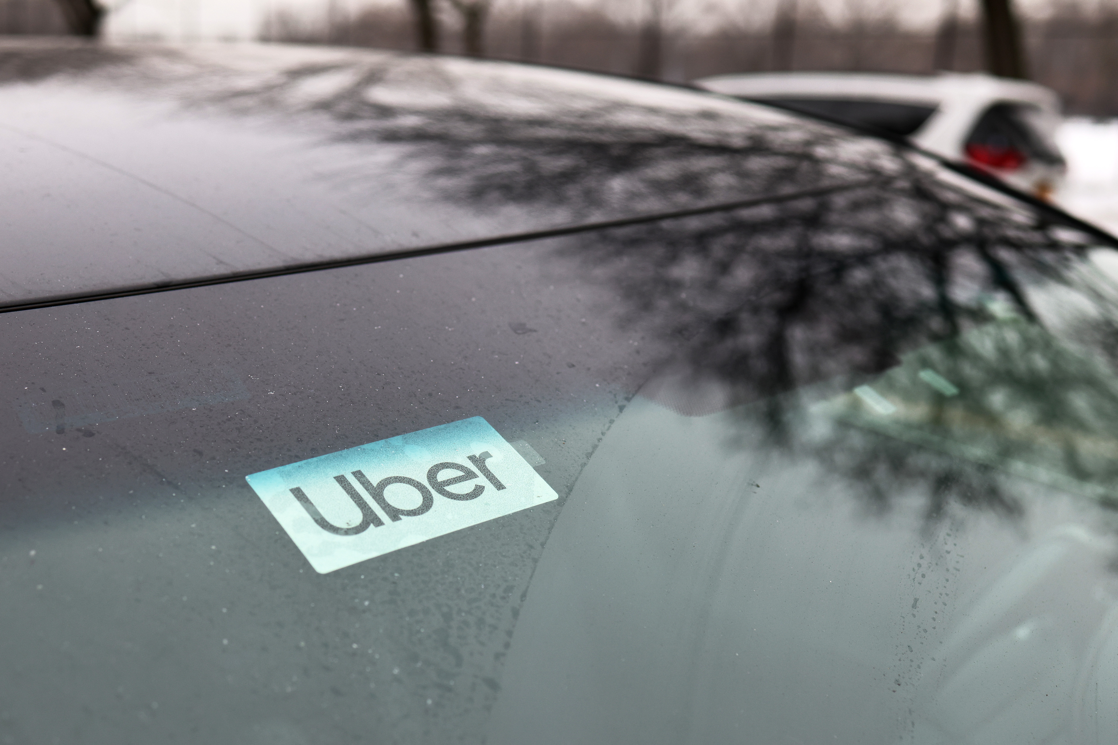 Uber要求降低纽约市司机最低工资司机不满| 限表| 大纪元