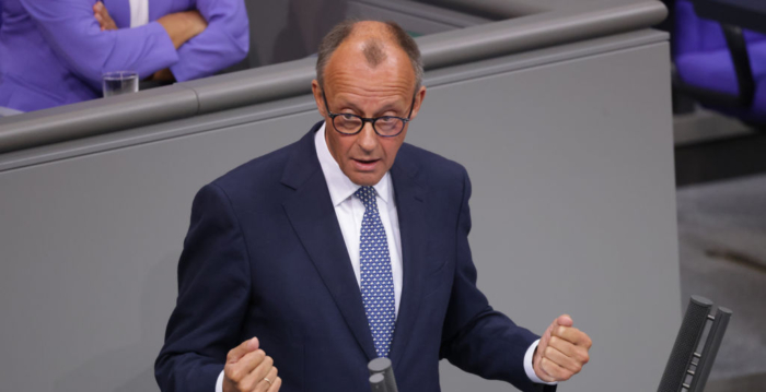 王赫:德国步入“转折时代”的新阶段