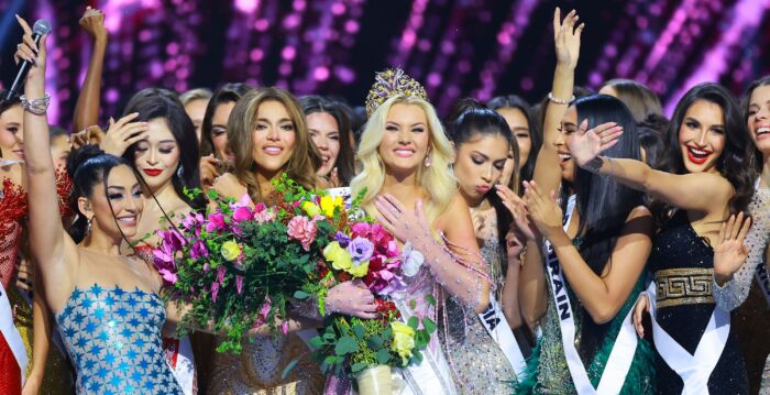 组图：2024环球小姐出炉 丹麦佳丽摘桂冠