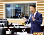 县政总质询 陈光轩议员关注警消人员权益、人本交通建设