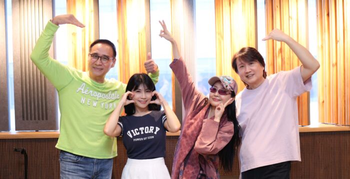 最后一次练团“民歌高峰会最终场”众歌手不舍