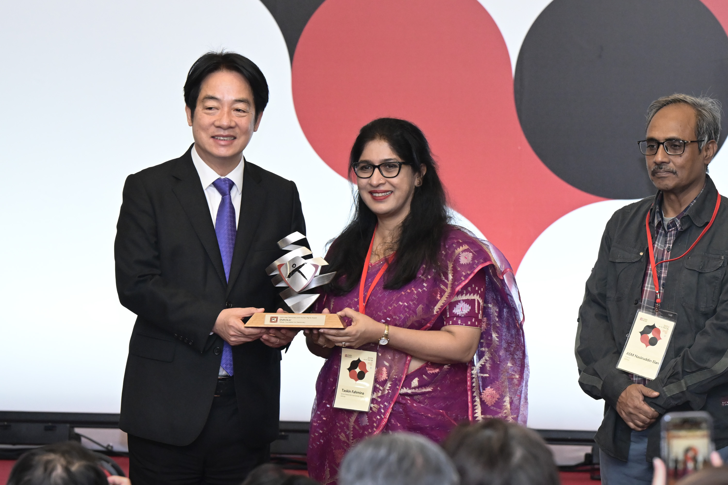 U vaginal devorga suyanadi