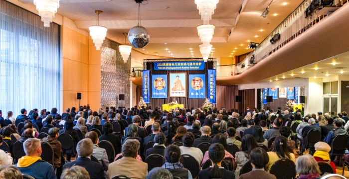 法轮功学员德国法会 见证大法的神圣庄严