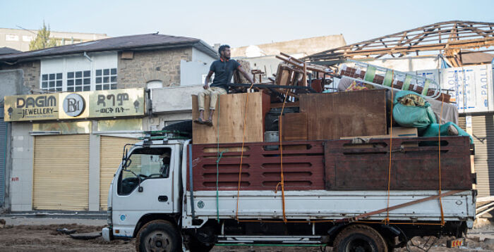 埃塞俄比亚卡车坠河事故导致至少71人死亡
