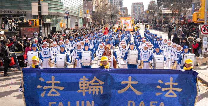 组图：纽约中国新年大游行 法轮功受欢迎