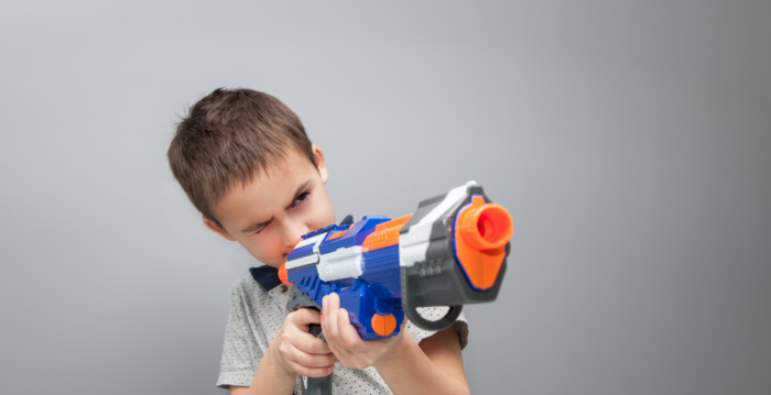 中国制玩具枪竟能“发射实弹” 日警紧急召回